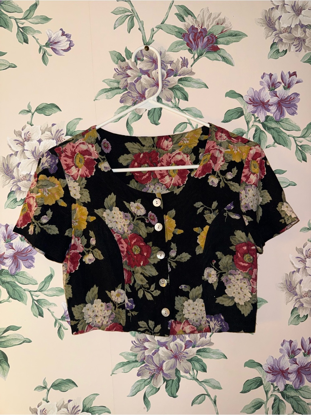 Vintage Floral Button-Front Crop Top - Black with Red, Yellow & White Flowers